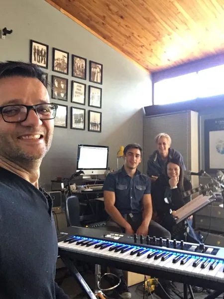 Marc Bentel, Richard Jansen, Jen and Debbi rehearsing for the Simon and Garfunkel tribute